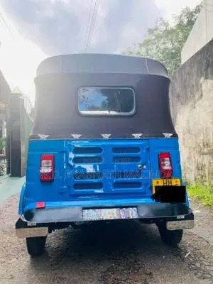 Bajaj 2 Stroke 2005 Three Wheel (Used)