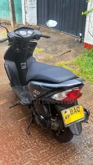 Honda Dio 2013 Motorbike (Used)