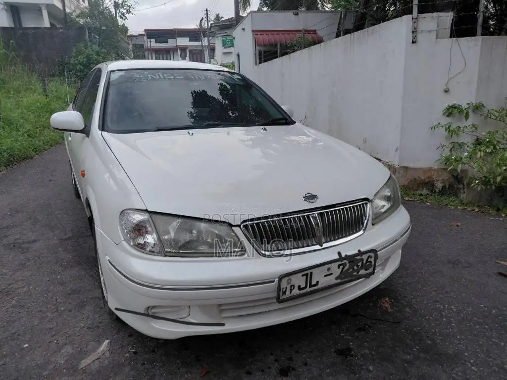 Nissan N16 2001 Car (Used)