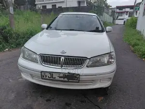 Nissan N16 2001 Car (Used)