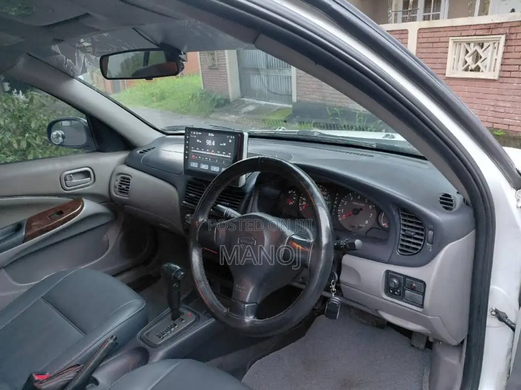 Nissan N16 2001 Car (Used)