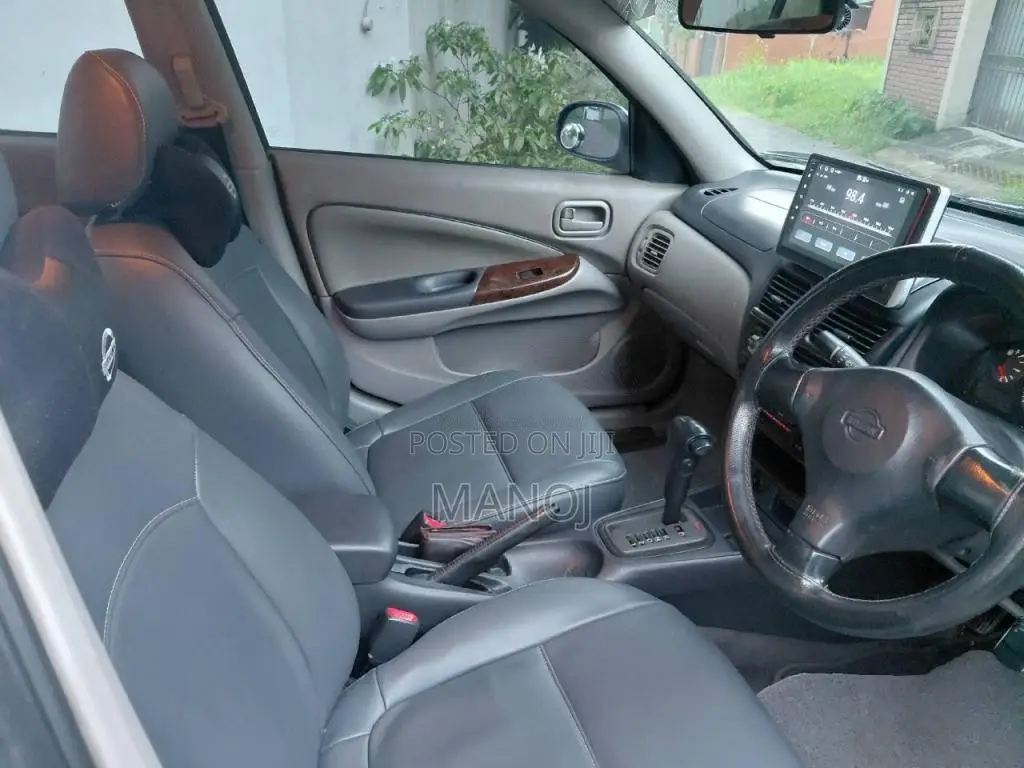 Nissan N16 2001 Car (Used)