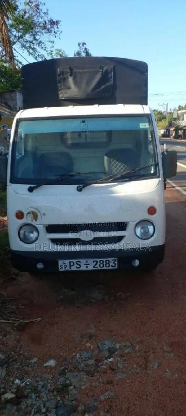 Tata Dimo batta 2012 Lorry (Used)