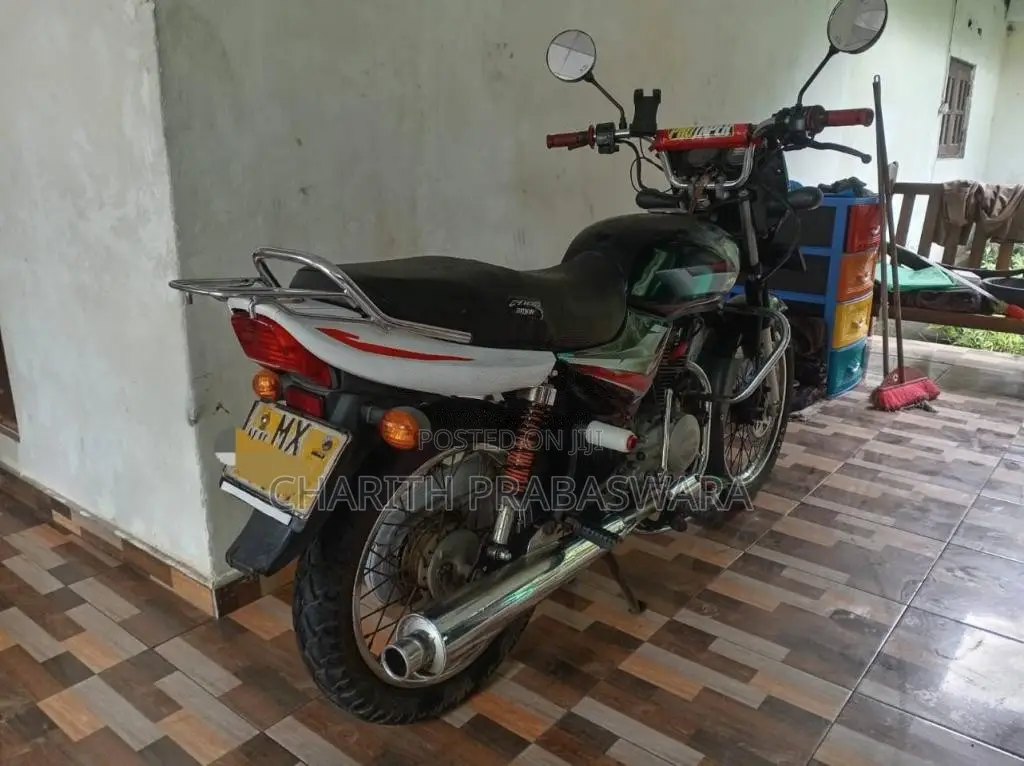 Bajaj CT-100 2006 Motorbike (Used)