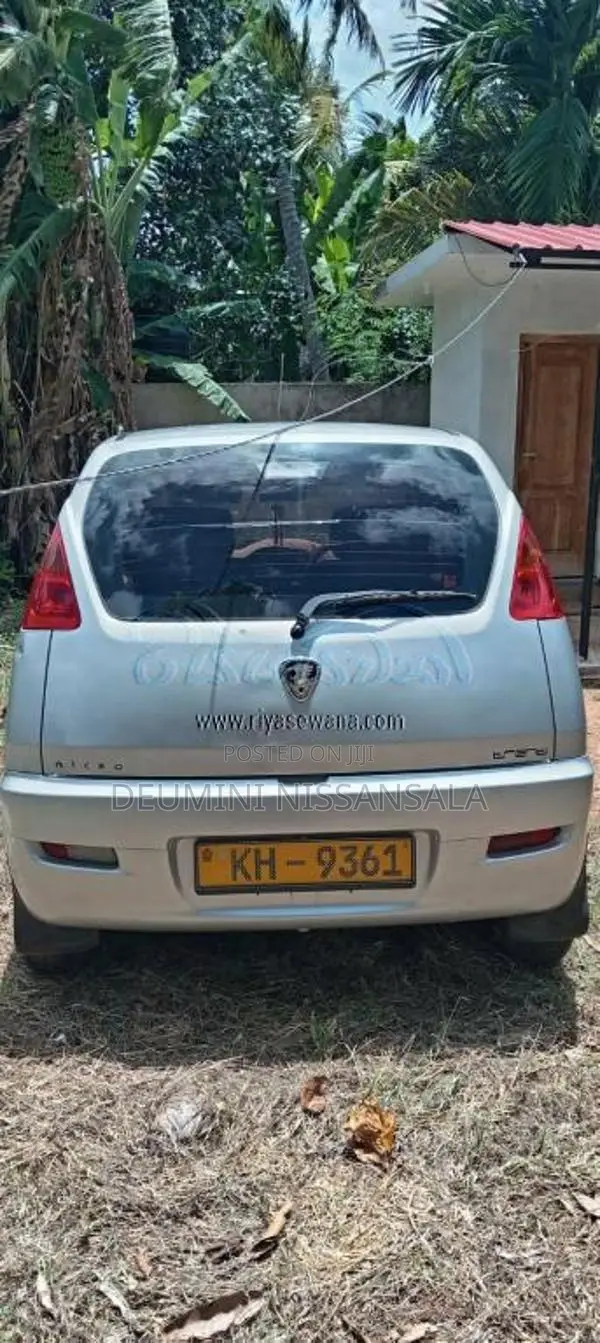 Micro Tend 2009 Car (Used)