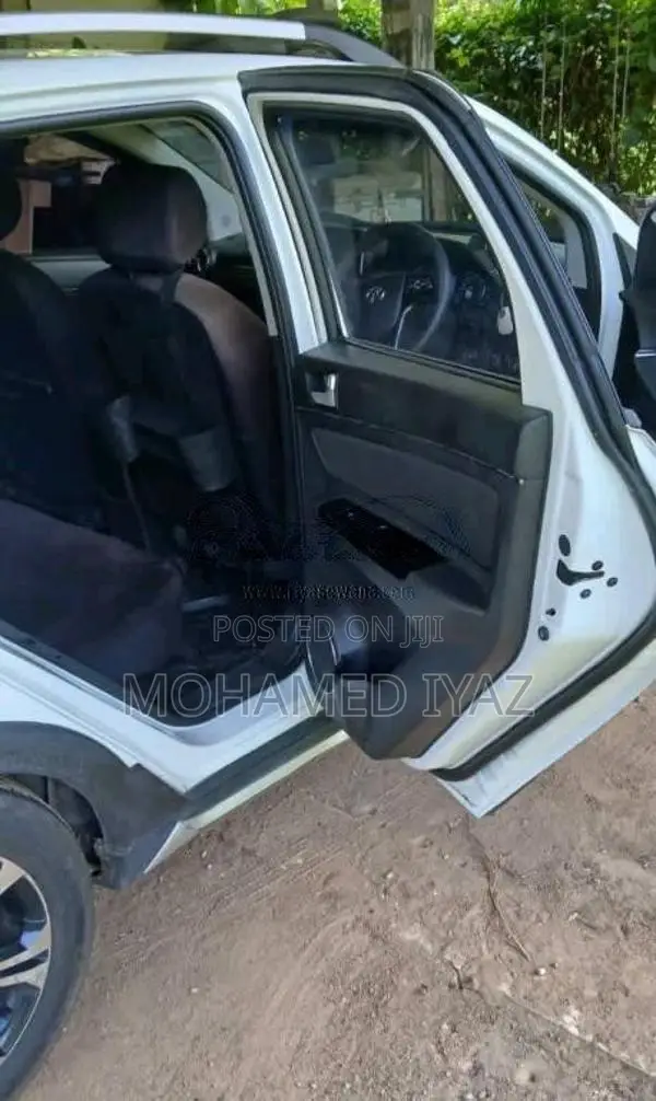 Micro X25 2018 Car (Used)