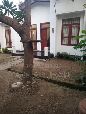 නිවස සහ ඉඩම විකිණීම පානදුරෙන්