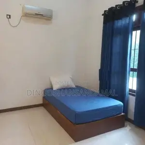 Spacious 2nd Floor For Short Term Rent In Avissawella