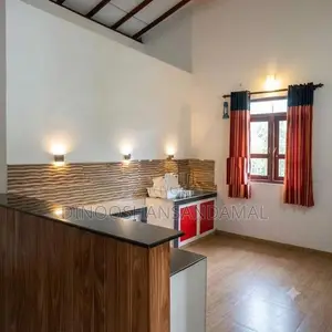 Spacious 2nd Floor For Short Term Rent In Avissawella