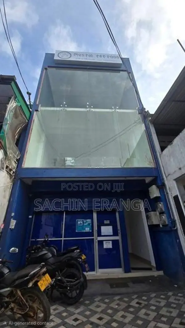Building for Rent - Karandeniya