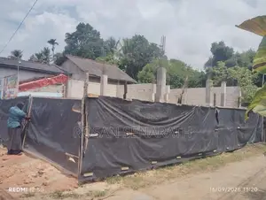 මල්කඩුවාව D.B. Welagedara Central College ඉදිරිපිට සම්පූර්ණ මහලක් කුලි