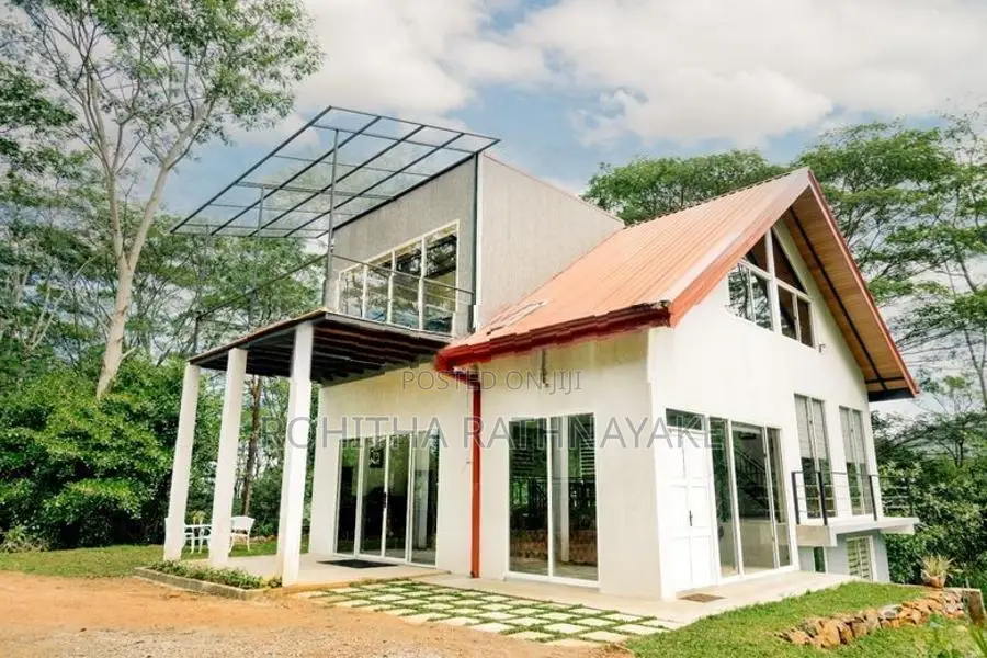 Kandy Tourist Bungalow for Sale