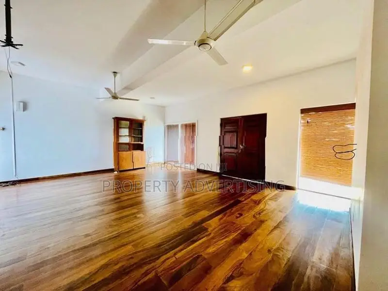 Nugegoda House for Sale in Prime location
