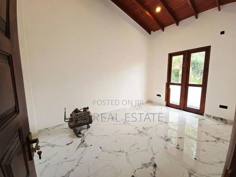 Modern Luxury Three Story House For Sale