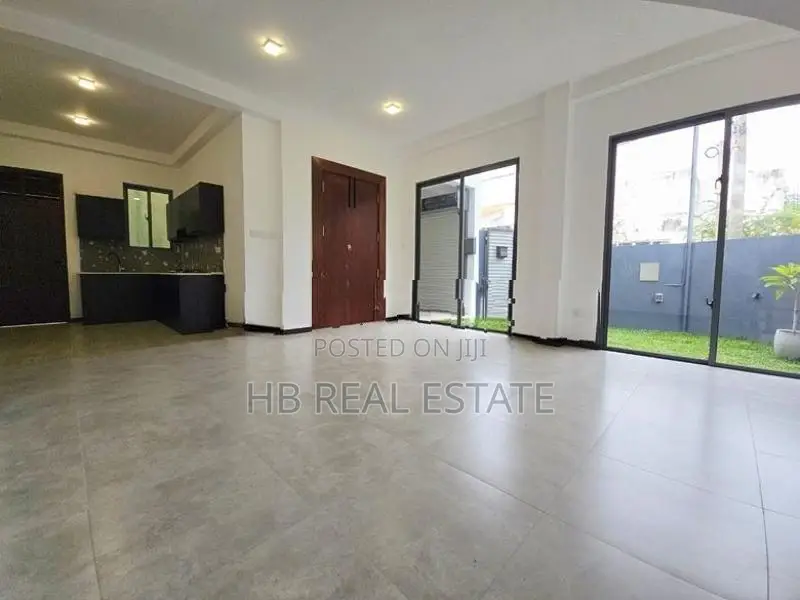 Modern Designed Three Story House For Sale Kesbawa