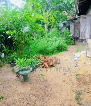 Land With House For Sale In Honnantara Piliyandala