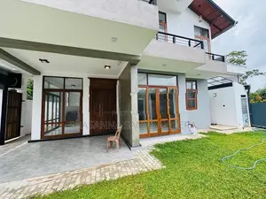 අති සුඛෝපභෝගී නවීනතම දෙමහල් නිවස piliyandala maharagama rd