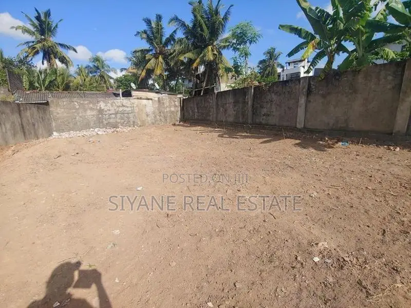 Bare Land for Sale in Polgasowita