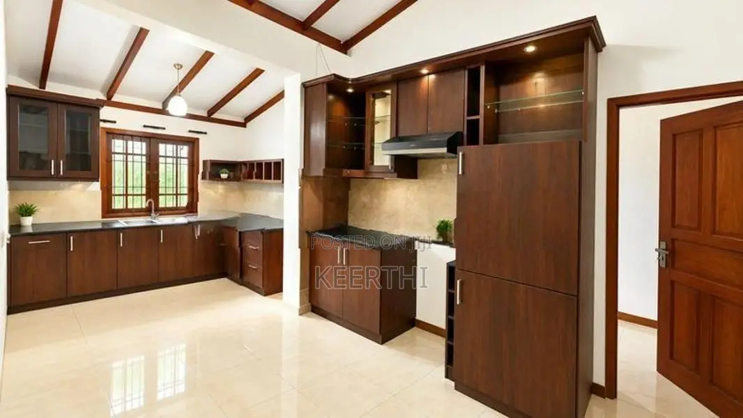 Two Story House for Sale in Between Boralasgamuwa and Piliyandala