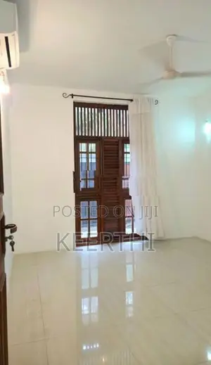 Two Story House for Sale in Between Boralasgamuwa and Piliyandala