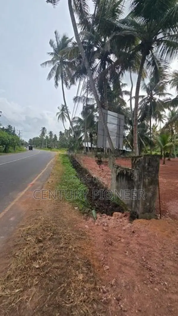 Commercial Land for sale in Madampe