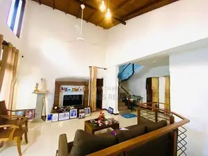 Modern Luxury Home with Rooftop in Pannipitiya – Prime Location