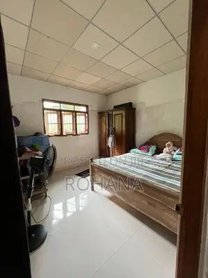 අංග සම්පූර්ණ නිවස සමග පර්චස් 10ක ඉඩම - මීගොඩ