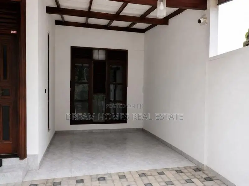 Well-Maintained House for Sale – Madapatha, Kesbewa