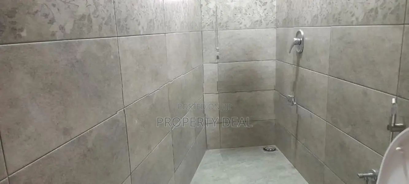 Two Storied House For Rent in Colombo 10 - PDH207