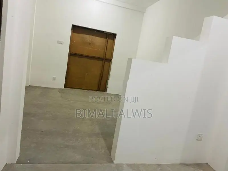 Room Rent For One Male - Boralesgamuwa