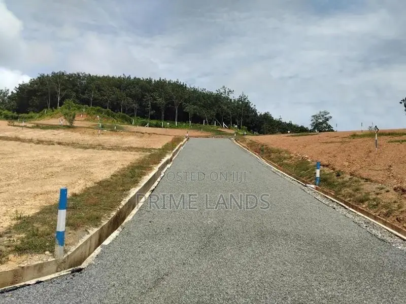 නේවාසික බිම් කොටස් කලුතර
