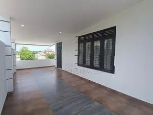 4 Bed with Ac - 2 Story House Piliyandala