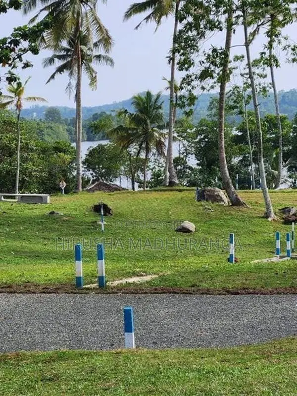 හික්කඩුව සංචාරක ඉඩම