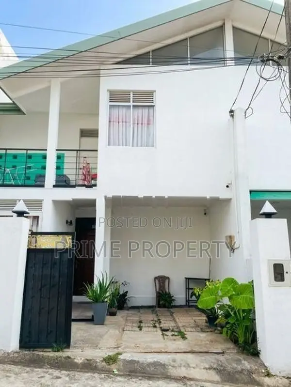 නවීන දෙමහල් නිවසක් විකිණීමට – යක්කල