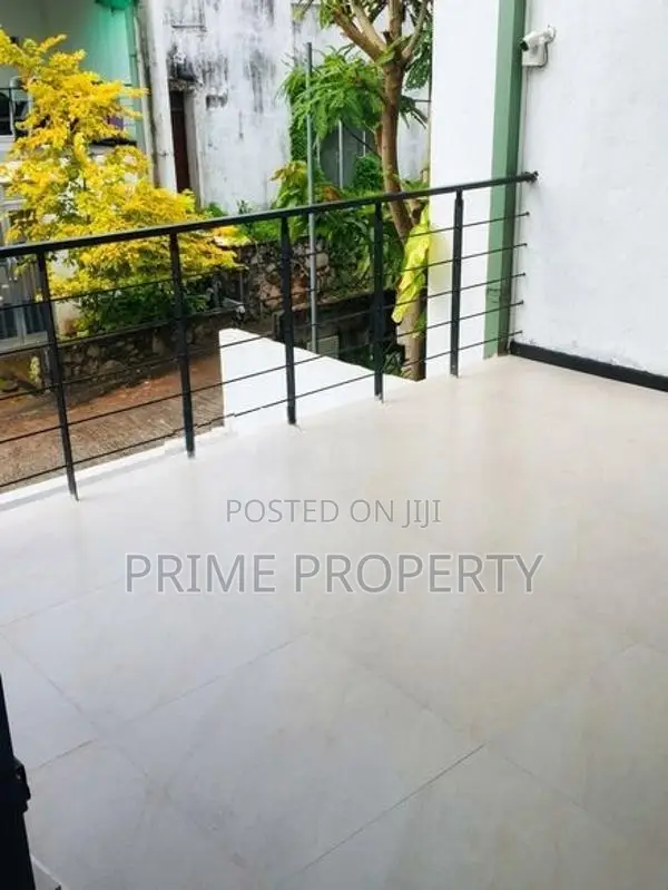 නවීන දෙමහල් නිවසක් විකිණීමට – යක්කල