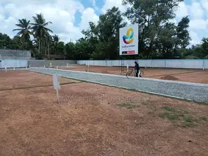 ආරක්ෂිත වටපිටාවක පදිංචියට ජා ඇල ඒකල බිම් කොටස්