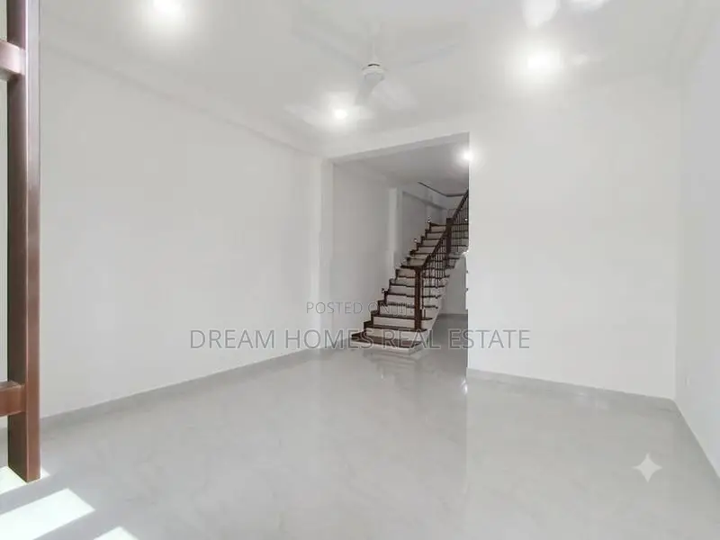 Brand New 4-Bedroom House for Sale – Polgasowita