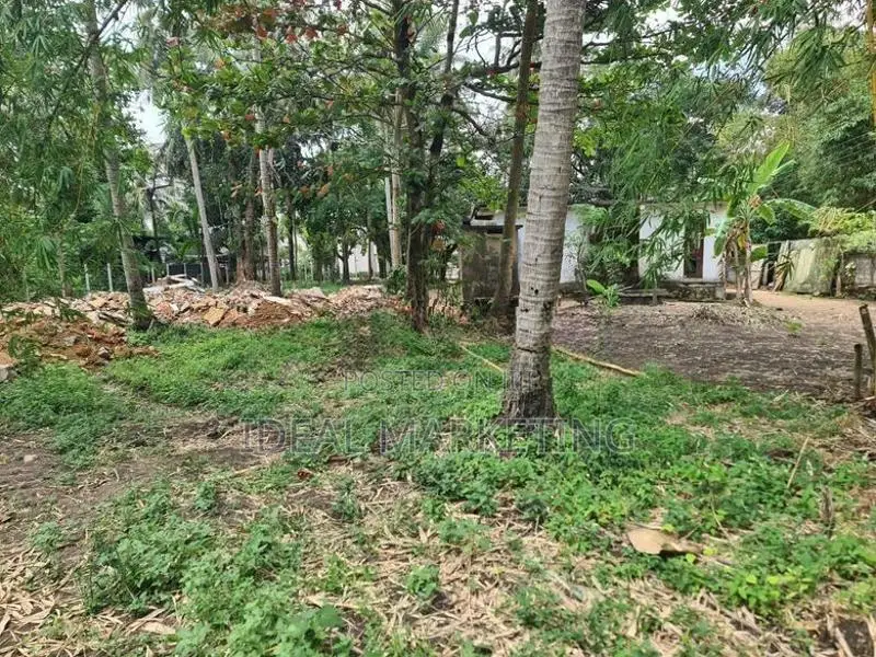 Malabe - Commercial Property for sale