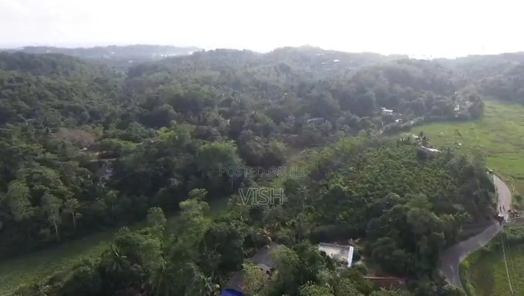 Green Mountain Land in Mirissa Henwala