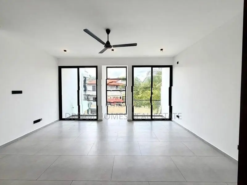 12 Perch Luxury House for Sale – Thalahena