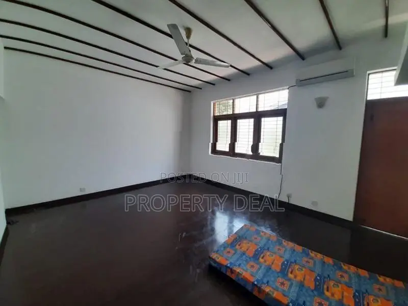 ELEGANT TWO-STORIED HOUSE FOR RENT IN COLOMBO 07 - PDH375