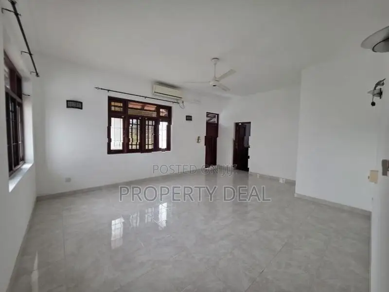 Luxury 2-Storey House for Rent in Nugegoda – PDH362
