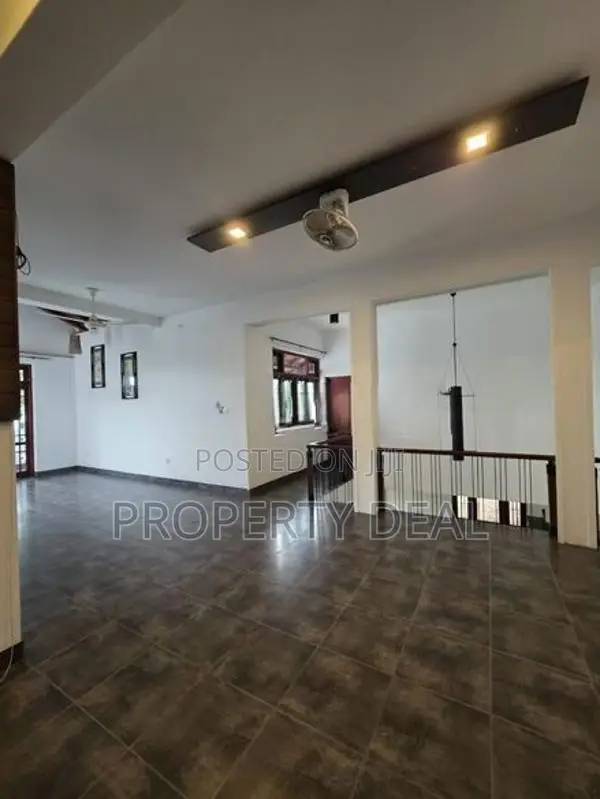 Luxury 2-Storey House for Rent in Nugegoda – PDH362
