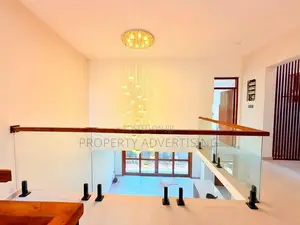 THALAWATHUGODA BRAND-NEW MODERN 3-STOREY ELEGANT HOUSE FOR SALE