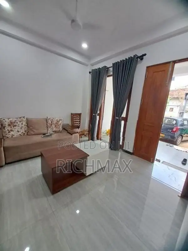 House for Sale in Kalubowila