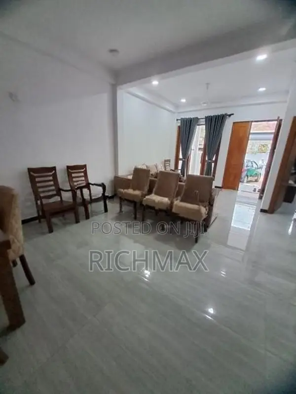 House for Sale in Kalubowila