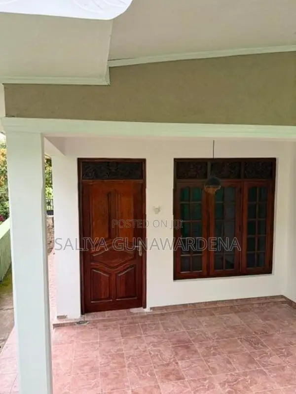 House For Sale In Gunnepana Kandy