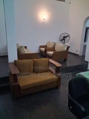 Upstair Unit for Rent in Colombo 05