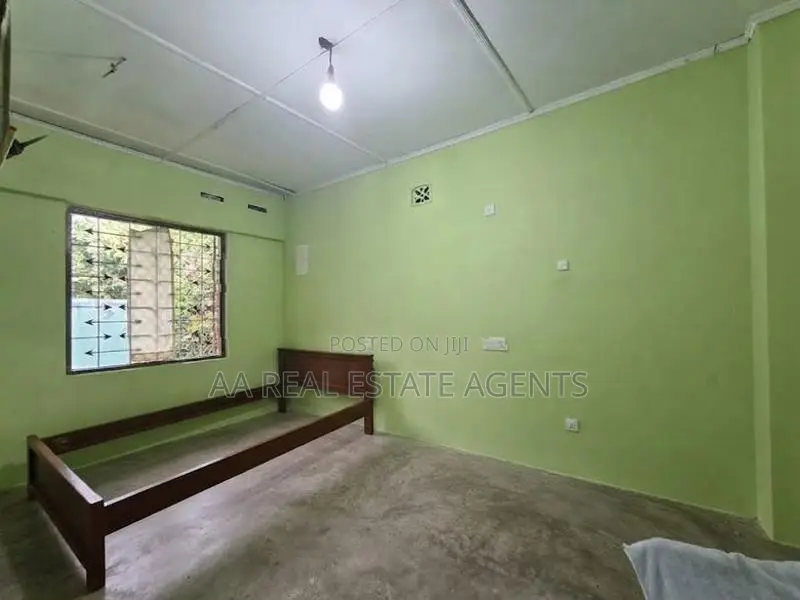 Single Storey House for Sale in Meethotamulla