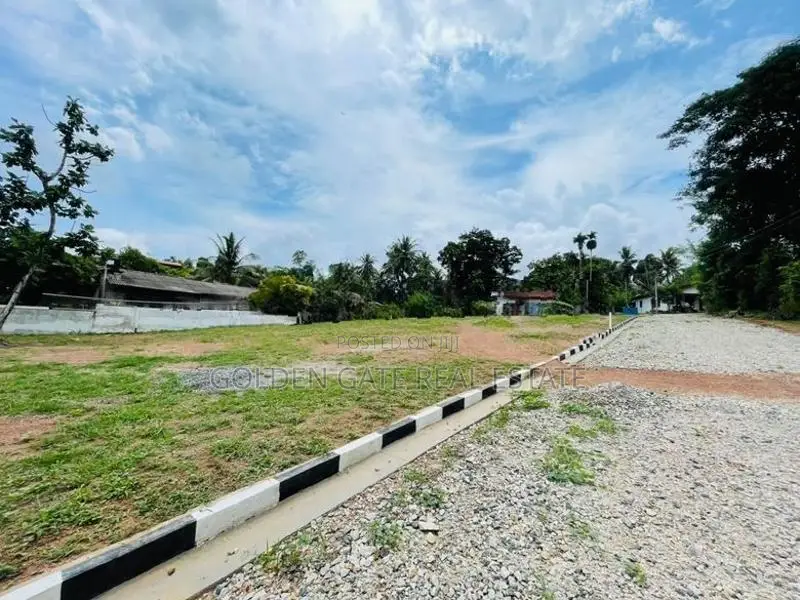 Gampaha Udugampola Residential Land for Sale
